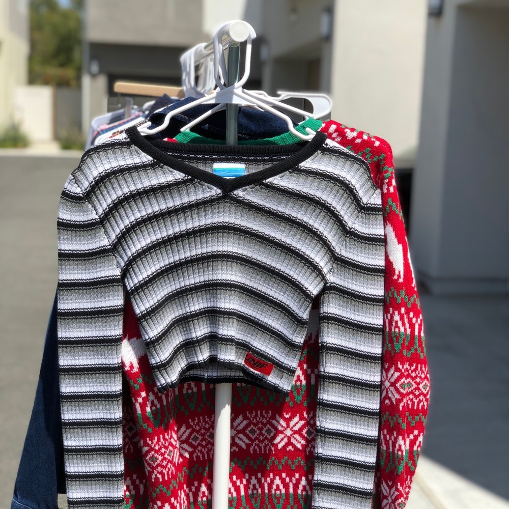 Unif black and white top